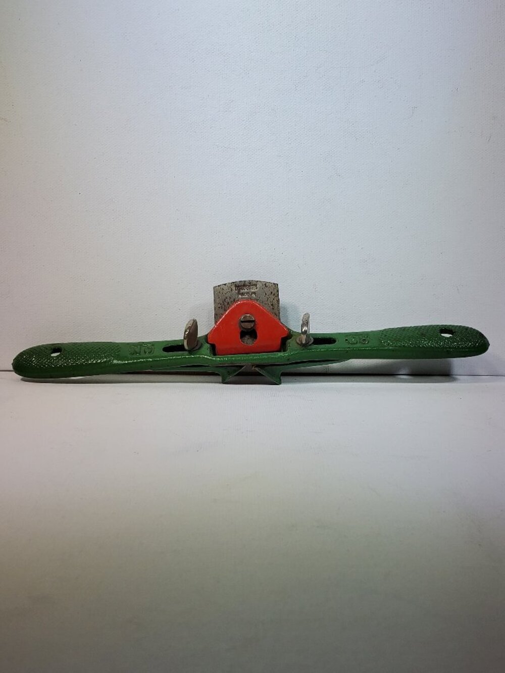 VINTAGE KUNZ CHAMFER SPOKESHAVE NO. 65....MADE IN GERMANY....1 1/2 WIDE BLADE